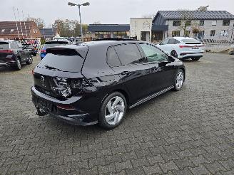 Volkswagen Golf GTD picture 4