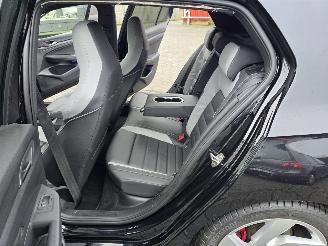 Volkswagen Golf GTD picture 16