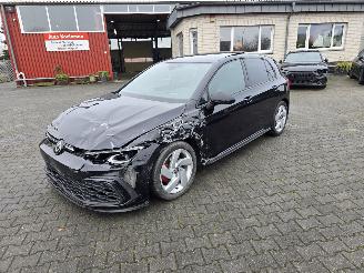 Volkswagen Golf GTD picture 2