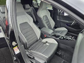 Volkswagen Golf GTD picture 17