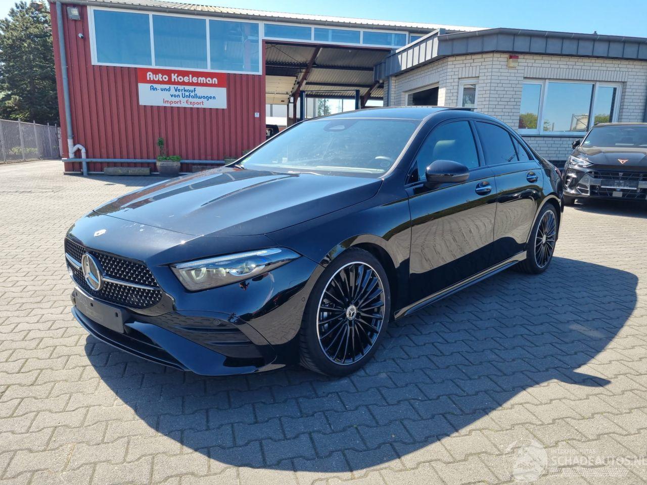 Mercedes A-klasse A200 AMG