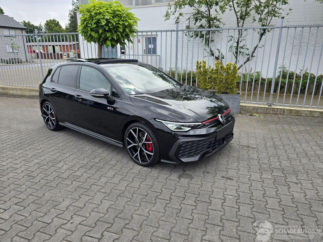 Volkswagen Golf Gti 195 kW Panorama IQ