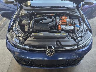 Volkswagen Passat eTSi FULL HYBRID 200 kW R-LINE picture 20