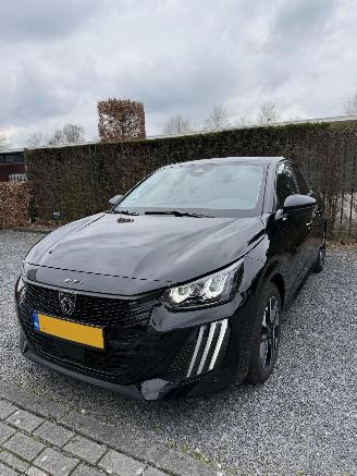 Voiture accidenté Peugeot 208 Allure 2025/9