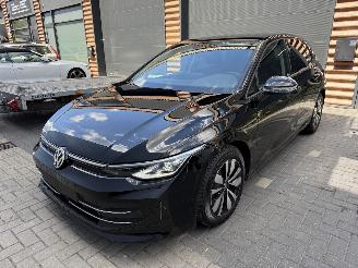 Schadeauto Volkswagen Golf 8.5 Facelift 2025/6