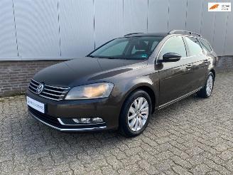 krockskadad bil auto Volkswagen Passat  2012/6