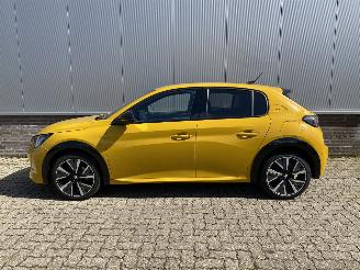 Peugeot 208 GT-Line picture 3