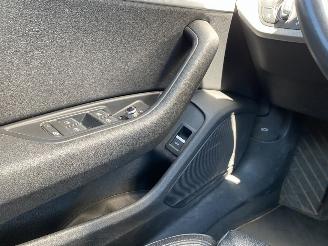 Audi A4 Sport-Line Leer, Navi, Trekhaak, Dynamische verlichting picture 41