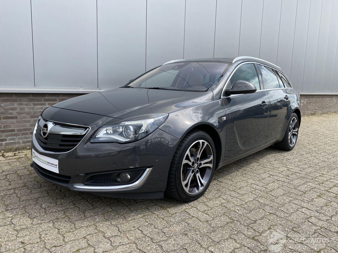 Opel Insignia A Sports Tourer Innovation 4x4, Leer, Xenon, Camera, Trekhaak