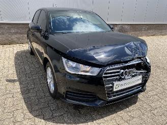 Audi A1 Sportback 1.0 TFSI Adrenalin Airco, PDC Achter, 95000 KM picture 9