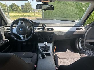 BMW 3-serie 320i Touring picture 17