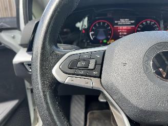 Volkswagen Golf 8 Variant 1.0 eTSI Automaat picture 14