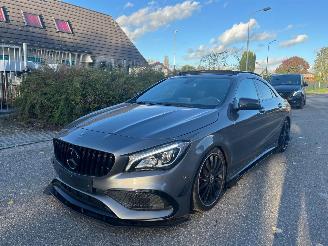 damaged passenger cars Mercedes Cla-klasse Coupé 180 AMG 2019/5
