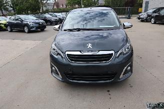 krockskadad bil auto Peugeot 108 1.0 BENZ 2019/11