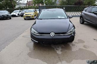 skadebil auto Volkswagen Golf 1.0 BENZ 2019/9