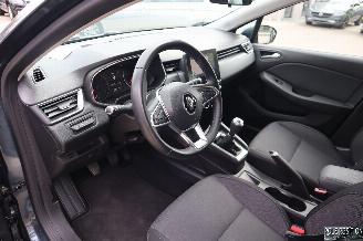 Renault Clio 1.0 BENZ picture 13