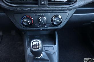 Hyundai I-10 1.0 BENZ picture 16
