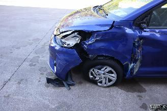Hyundai I-10 1.0 BENZ picture 8