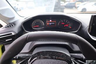 Peugeot 208 1.2 BENZ picture 13