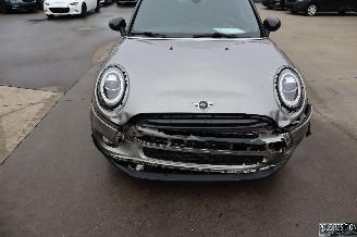 Mini Cooper 1.5 BENZ picture 22