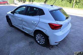 Seat Ibiza 1.0 BENZ picture 4