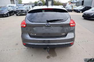 Ford Focus 1.0 BENZ picture 4