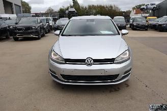 Unfallwagen Volkswagen Golf 1.2 BENZ 2014/9