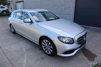 krockskadad bil auto Mercedes E-klasse 200 CDI 2019/9