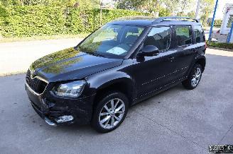 Coche accidentado Skoda Yeti 1.2 BENZ 2015/6