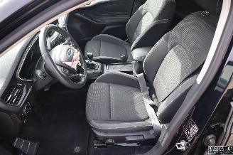Ford Focus 1.0 BENZ picture 16