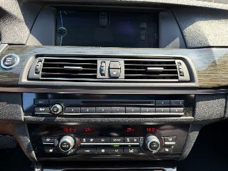 BMW 5-serie 523i High Executive Leder Xenon Pano picture 17