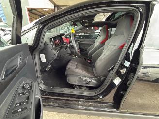 Volkswagen Golf 2.0 GTI IQ LED PANO HUD R VELGEN picture 9