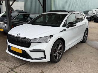 krockskadad bil auto Skoda Enyaq 60 SPORTLINE PANO CRYSTAL LIGHTING NAP 2023/3