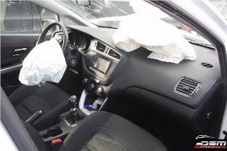 Kia Cee d /  1.6 CRDI EASY picture 3