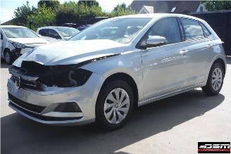 Voiture accidenté Volkswagen Polo VI 1.0 COMFORTLINE 2019/7
