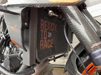 KTM 1290 Super Duke R Carbon picture 5