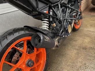 KTM 1290 Super Duke R Carbon picture 6
