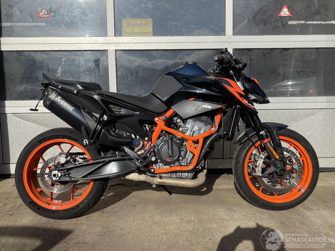 KTM Alle 890R duke