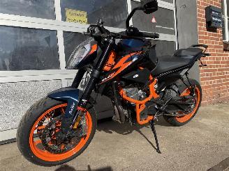 KTM Alle 890R duke picture 4