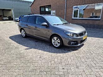 damaged passenger cars Peugeot 308 1.5 hdi  131pk  pano navi 2021/5