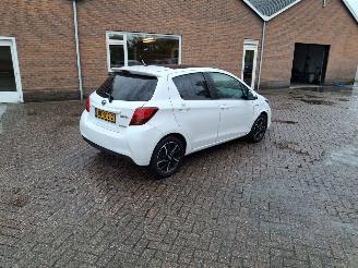 Toyota Yaris 1.5 hybrid navi pano picture 3