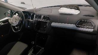 Volkswagen Tiguan 1.4 tsi  150pk allspace  7 persoons   navi  clima picture 10