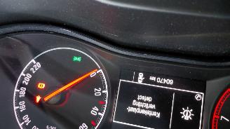 Vaurioauto  passenger cars Opel Corsa 1.0i turbo  90pk airco navi 2017/8