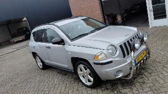 Schadeauto Jeep Compass 2.4i  125kw   airco  navi 2009/5