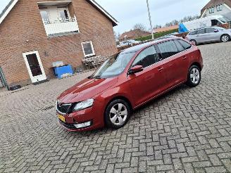 uszkodzony samochody osobowe Skoda Rapid 1.2 tsi  joy  90pk pano navi clima 2017/3