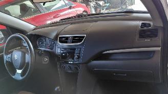 Suzuki Swift 1.2i  5drs  airco picture 7