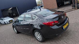 damaged passenger cars Opel Astra 1.4i automaat    navi 140pk 2016/2