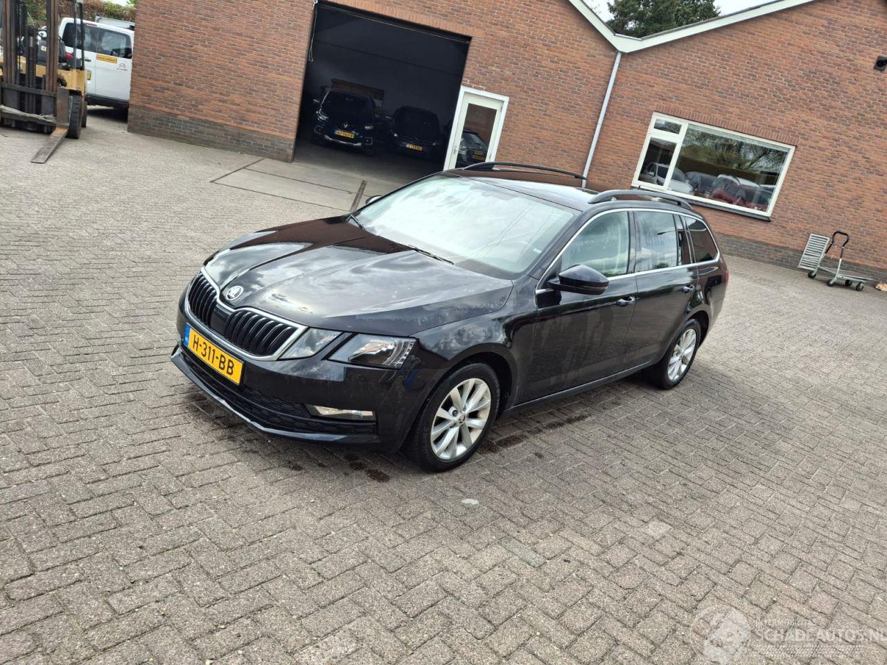 Skoda Octavia 1.6 tdi 116pk  automaat navi