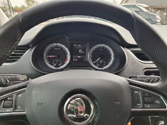 Skoda Octavia 1.6 tdi 116pk  automaat navi picture 3