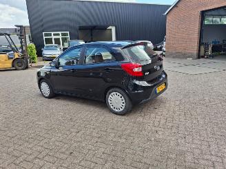 Damaged car Ford Ka+ 1.2  86pk  airco   5drs 2017/11